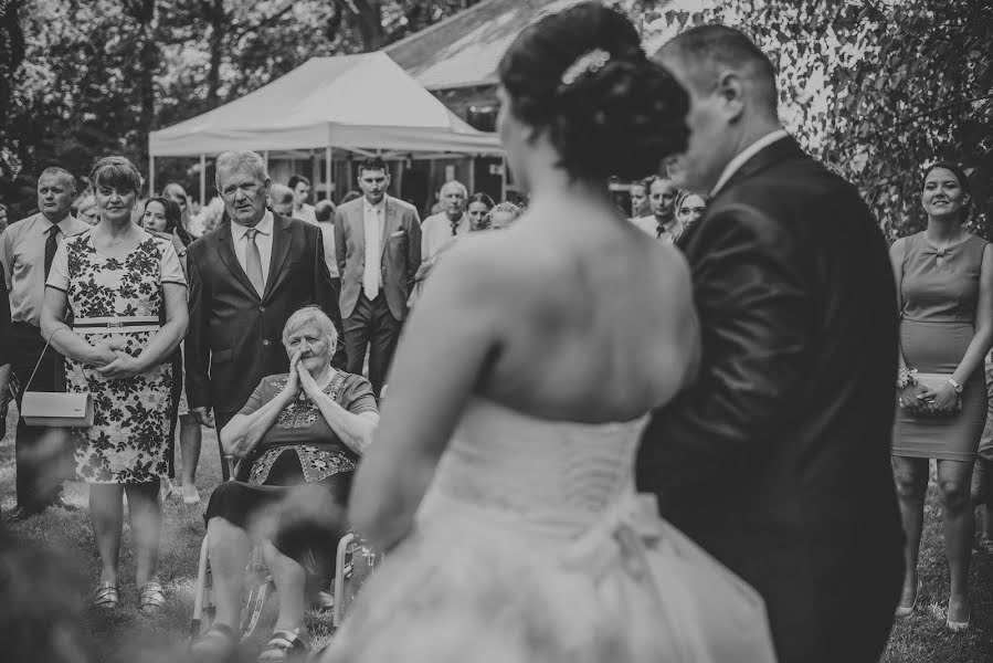 Fotógrafo de casamento Kata Buduczki (sipos). Foto de 28 de agosto 2018