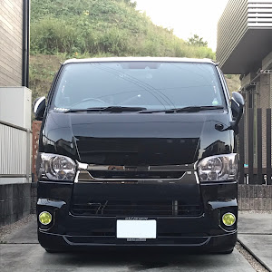 ハイエースバン TRH200V