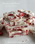 Strawberries and Cream Chocolate Bark was pinched from <a href="http://chocolatechocolateandmore.com/2013/10/strawberries-cream-chocolate-bark/" target="_blank">chocolatechocolateandmore.com.</a>