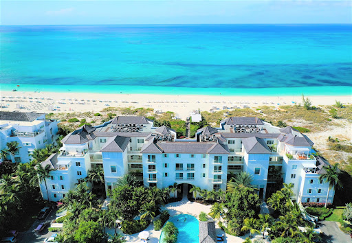 Appartement avec piscine en bord de mer 1