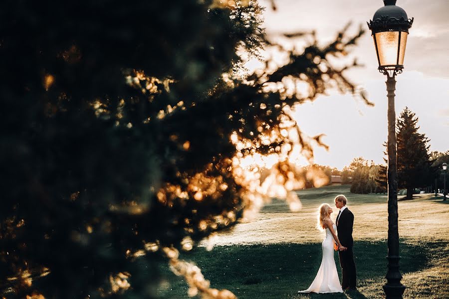 Fotógrafo de casamento Vadim Muzyka (vadimmuzyka). Foto de 21 de fevereiro 2021