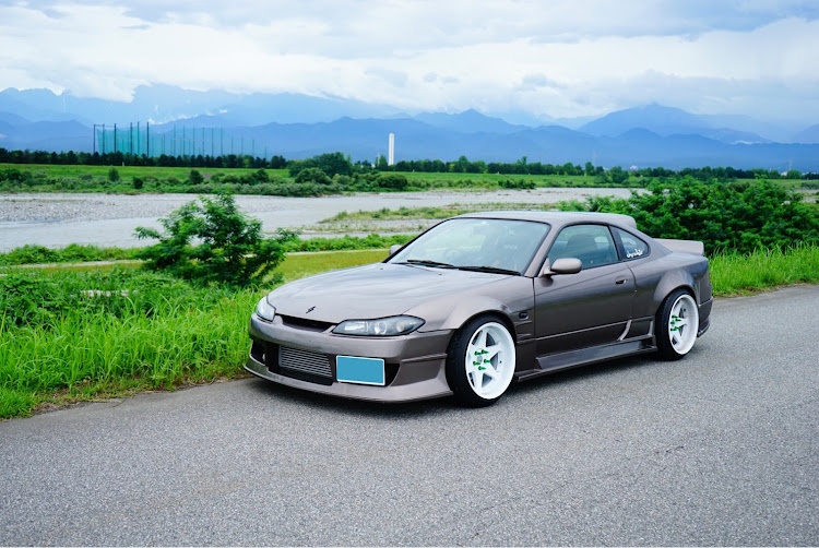 シルビアのシルビア・車が好きな人と繋がりたい・売却希望・売却予定・S15に関するカスタム事例の投稿画像1枚目