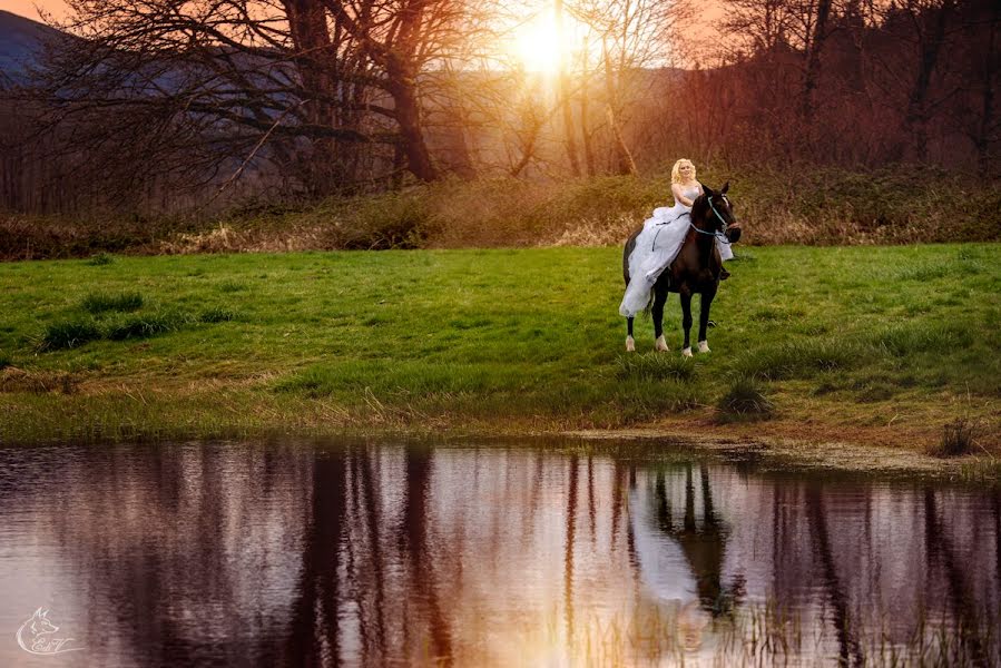 Wedding photographer Edi Valcheva (edivalcheva). Photo of 7 April 2020