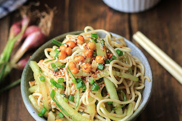 Chicken Noodle Salad- Sichuan Style