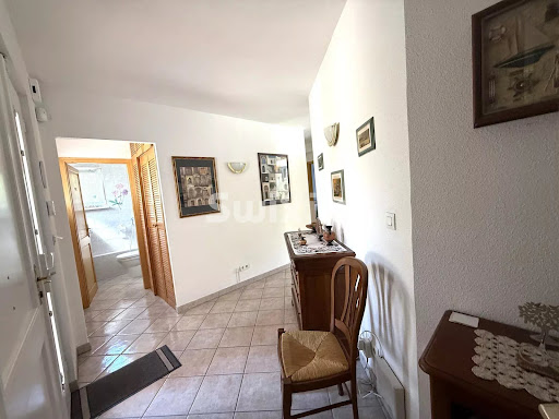 House with terrace 2