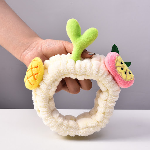 Title 11, Cartoon Pineapple Bean Sprouts Grass Hair Ring ...