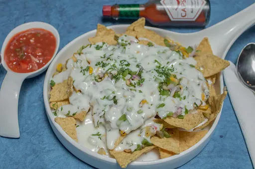 Classic Americano Nachos