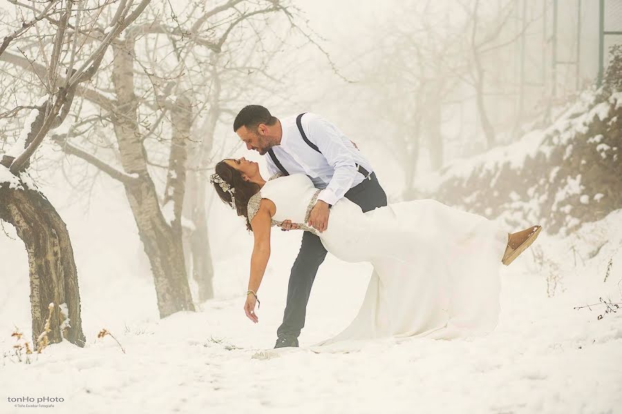 Wedding photographer Toño Escobar (tonhoescobar). Photo of 12 May 2019