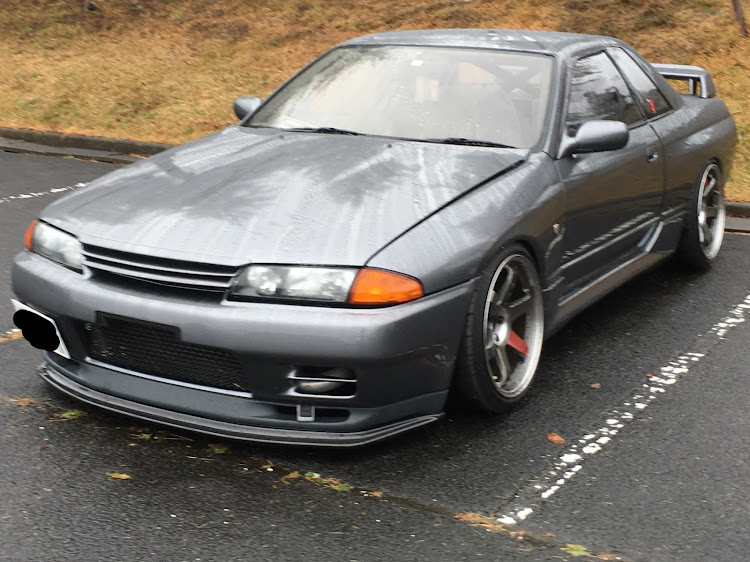 スカイラインのBNR32・勝手にコラボ・SKY HIGH・水も滴るいい車・SKYLINEに関するカスタム事例の投稿画像2枚目