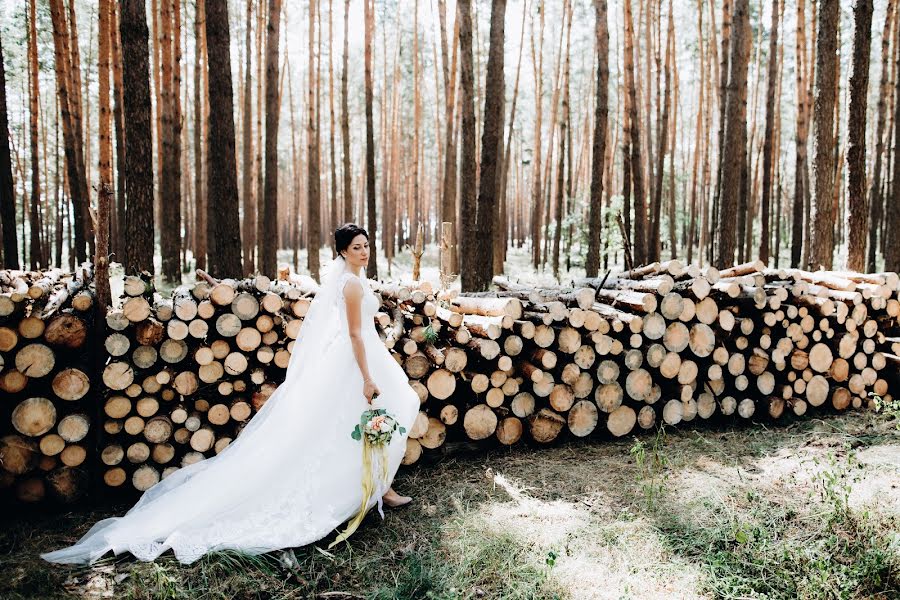 Fotógrafo de casamento Irina Shkura (irashkura). Foto de 24 de setembro 2018