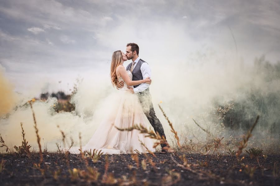 Fotografo di matrimoni Hanka Stránská (hsfoto). Foto del 26 giugno 2018