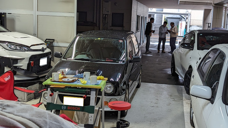 GRヤリスのパンデムガレージオープン・友達の友達は皆友達・日本平へドライブ🚗=3・旧い車は味が有る・令和6年能登半島地震により被災された皆様に心よりお見舞い申し上げます。に関するカスタム事例の投稿画像3枚目