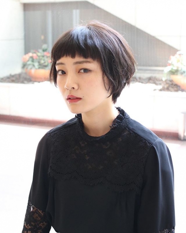 切りっぱなしボブ50選 おしゃれ大人女子はもうやってる ワンランク上のヘアスタイル Trill トリル