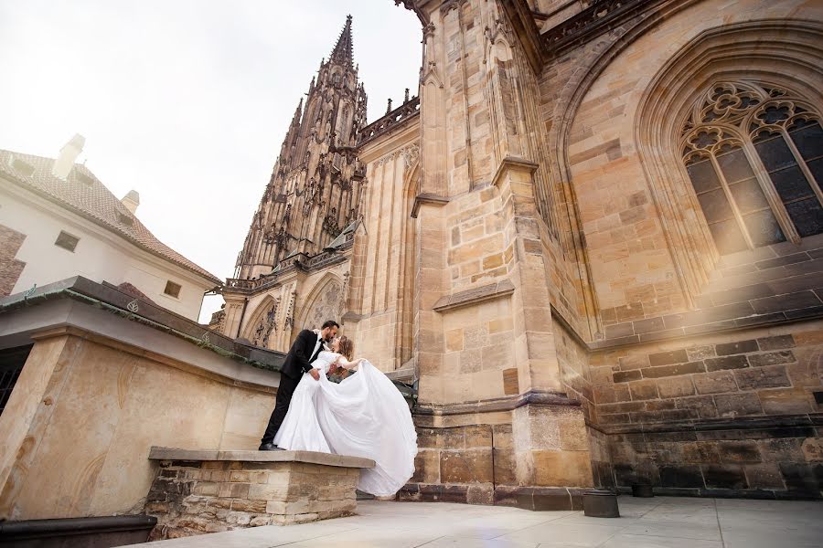 Wedding photographer Roman Lutkov (romanlutkov). Photo of 14 June 2017