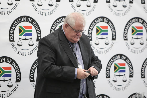 Black twitter was on fire this week, as the tweeps put a lighter spin to the allegations made by Former Bosasa boss Angelo Agrizzi‚ and asking Agrizzi to tell them about anything other than state capture allegations.