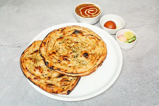 Dal Makhani Laccha Paratha Combo