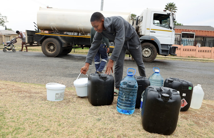 Water tankers distributing water to residents of South Hills in Johannesburg.