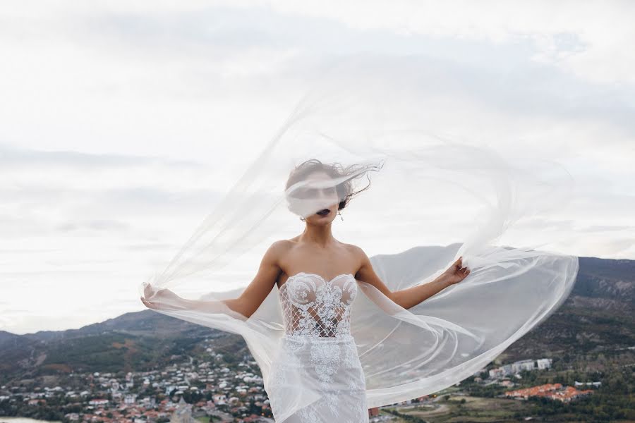 Fotógrafo de casamento Yaroslav Kalinovskiy (kalinovskyph). Foto de 19 de abril 2018