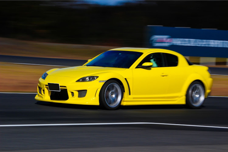 RX-8のサーキットに関するカスタム事例の投稿画像1枚目