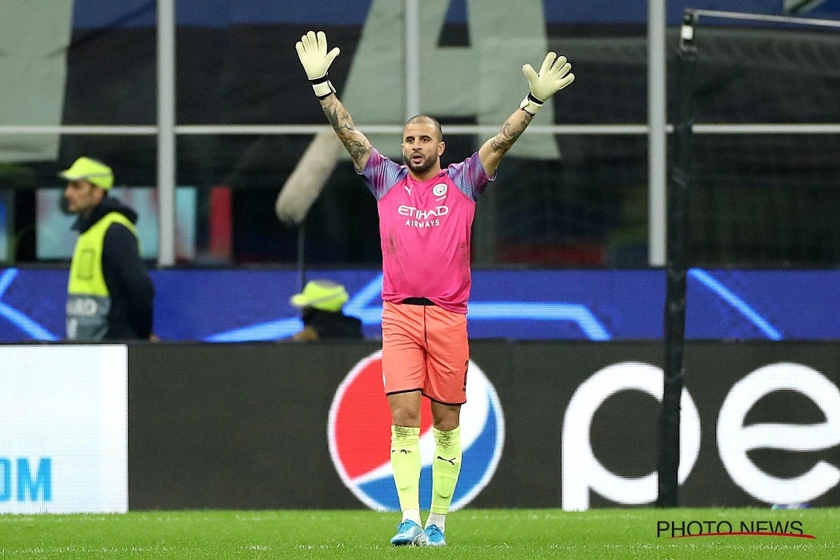 🎥 Alles en iedereen bij Manchester City lacht met 'doelman' Walker