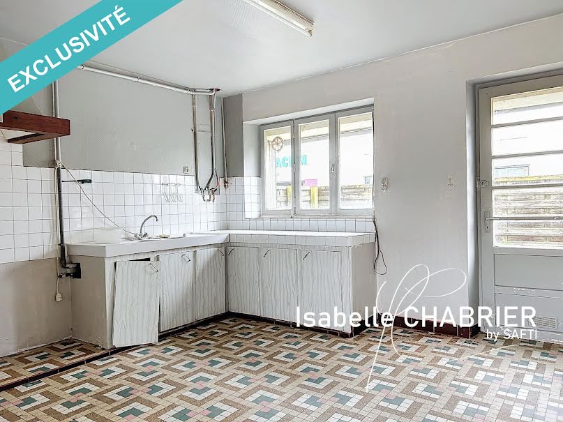 Vente maison  113 m² à La Chapelle-d'Aligné (72300), 104 000 €