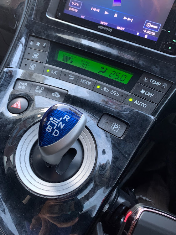 プリウスの車いじり自粛中・prius30・いいね！&コメントありがとうございます！・梅雨明けからの梅雨・暑さに負けないでに関するカスタム事例の投稿画像1枚目