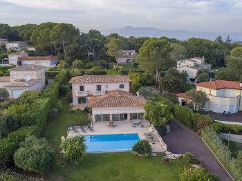 villa à Antibes (06)