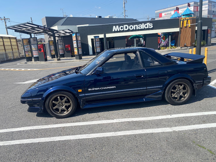 MR2のAW11・AWの日・#バフ掛け・鏡面仕上げ・ポリマーコーティングに関するカスタム事例の投稿画像1枚目