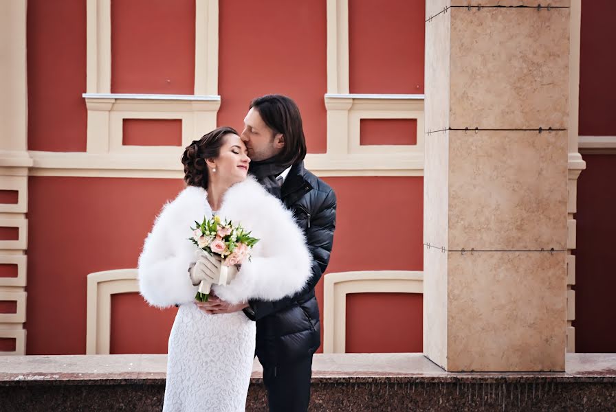 Wedding photographer Olga Denisova (olivy). Photo of 14 April 2015