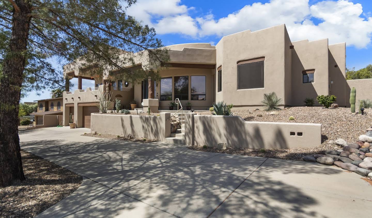 House with pool Fountain Hills