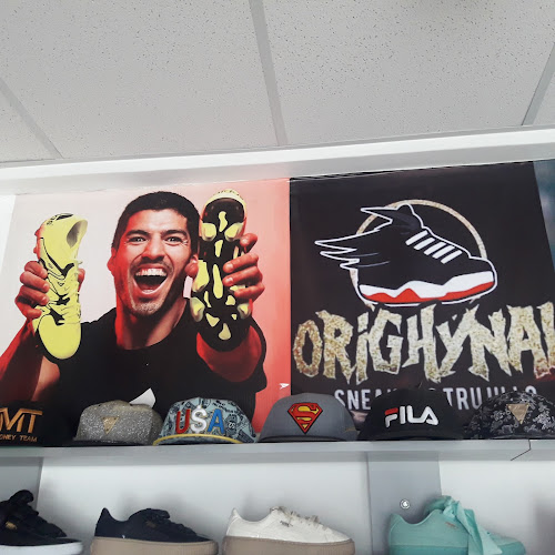 Centro Comercial Plaza Toros, Piso 1, Stand R3 Jiron, Sinchi Roca 1280, Trujillo 13001, Perú