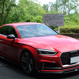 S5 クーペ