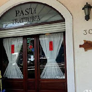 PASTi TRATTORIA