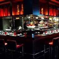 L'ATELIER de Joel Robuchon 侯布雄法式餐廳