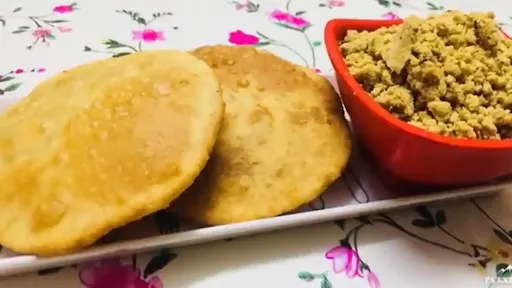 Sattu Ki Kachori [2 Pieces]+Aloo Ki Sabji And Raita