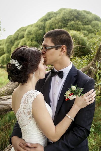 Wedding photographer Dasha Uzlova (uzlova). Photo of 12 August 2017