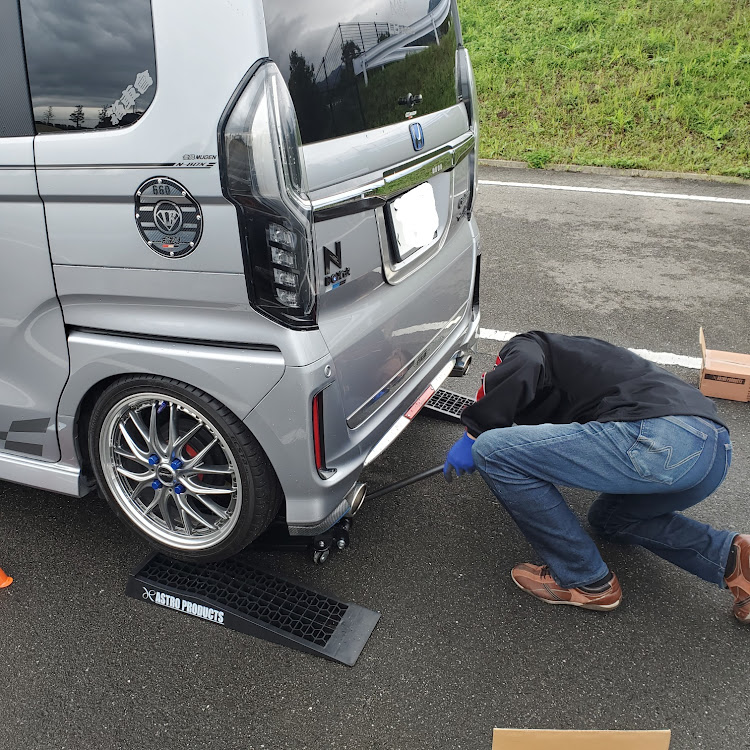Nボックスカスタムのいつもイイね！コメント！して頂きありがとうございます(*^▽^*)・DIY・車高調整・誕生日に関するカスタム事例の投稿画像2枚目