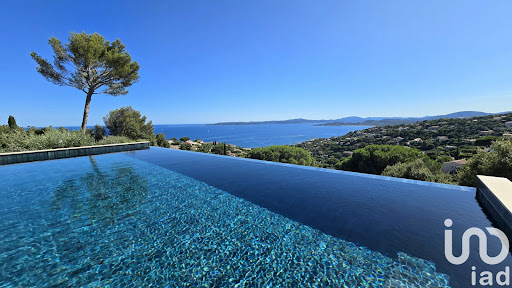 Maison avec piscine et terrasse 3