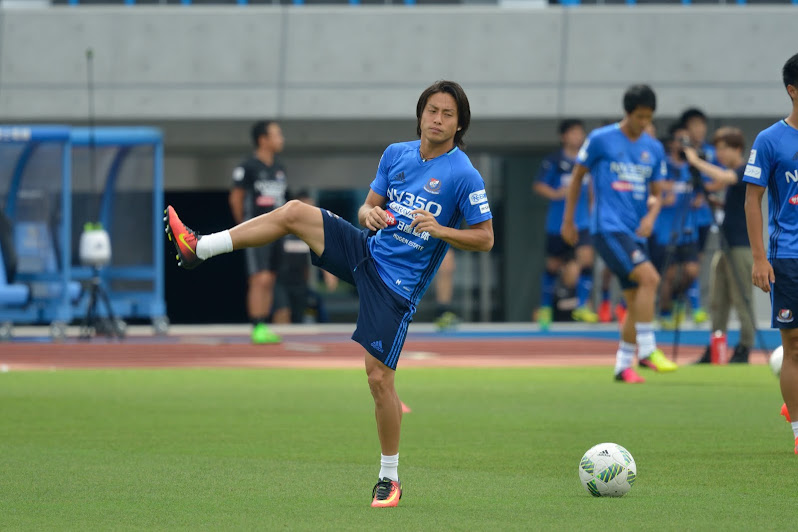 Right Eye 蹴球 仲川輝人 横浜f マリノス