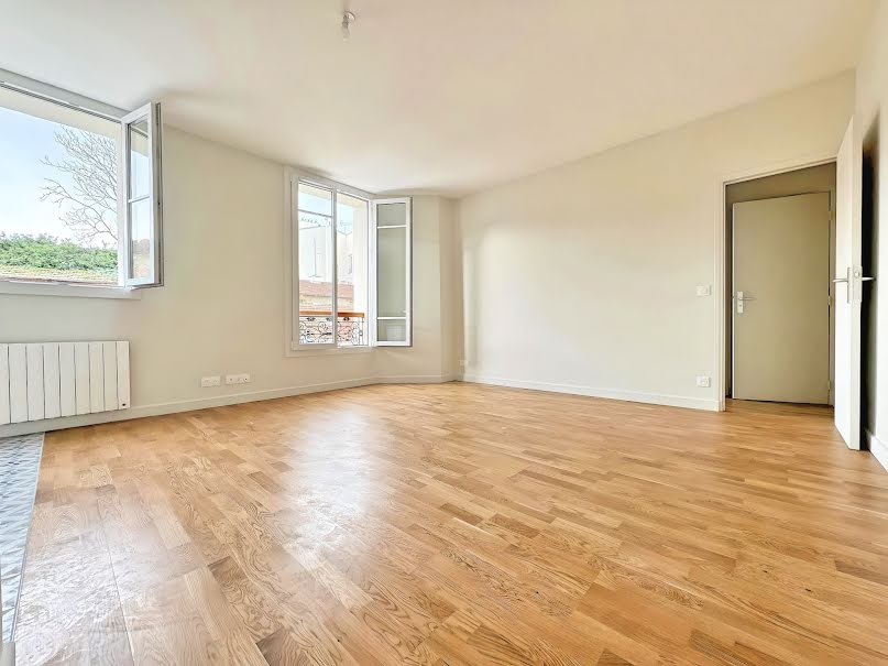 Vente appartement 3 pièces 50.4 m² à Courbevoie (92400), 350 000 €