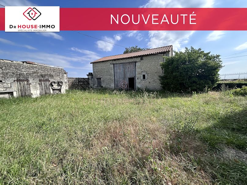 Vente maison 6 pièces 126 m² à Dercé (86420), 106 500 €