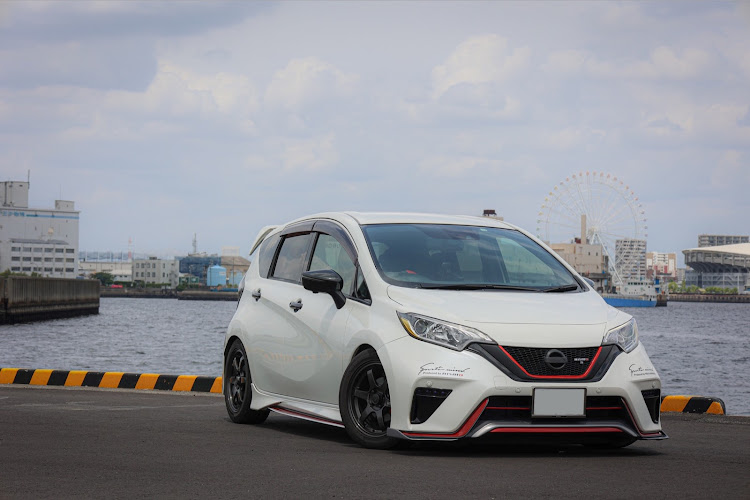 ノートの乗り換えます・思い出・ありがとう・日産・今後とも宜しくお願いしますに関するカスタム事例の投稿画像1枚目
