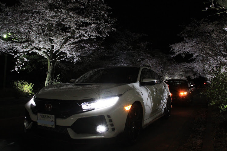 インプレッサ WRX STIのFK8・インプレッサGDBSTI・HONDA・SUBARU・夜桜に関するカスタム事例の投稿画像2枚目