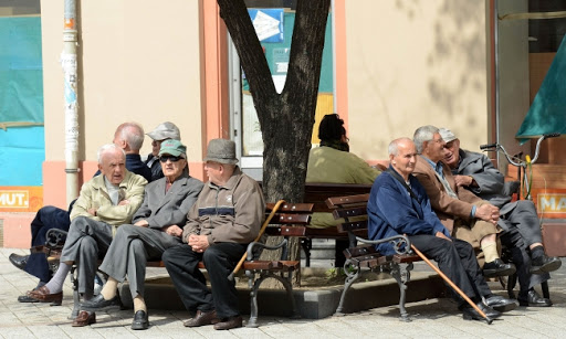 Dveri: Zakon o privremenom uređivanju načina isplate penzija je nasilje