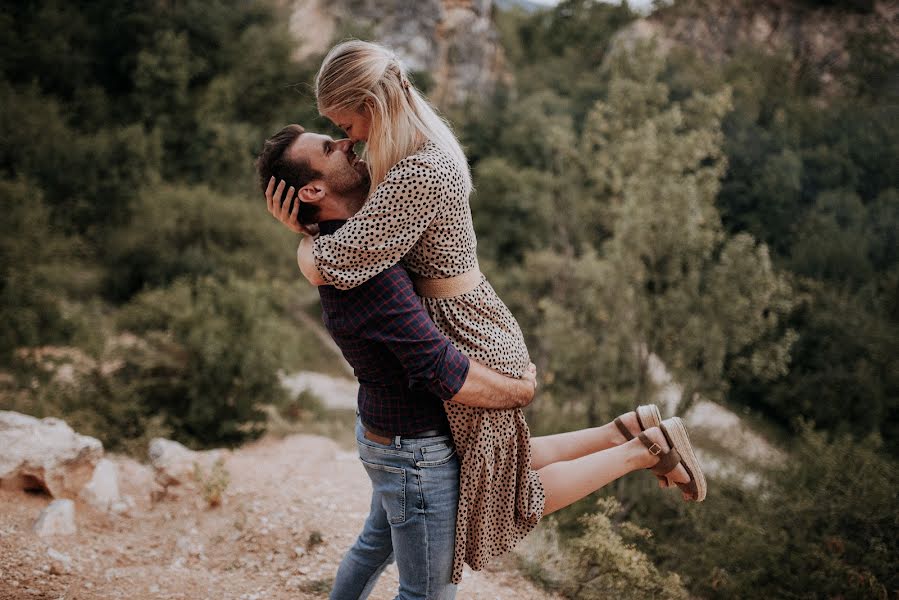 Fotografo di matrimoni Diana Dobo (fireflieswed). Foto del 18 settembre 2020