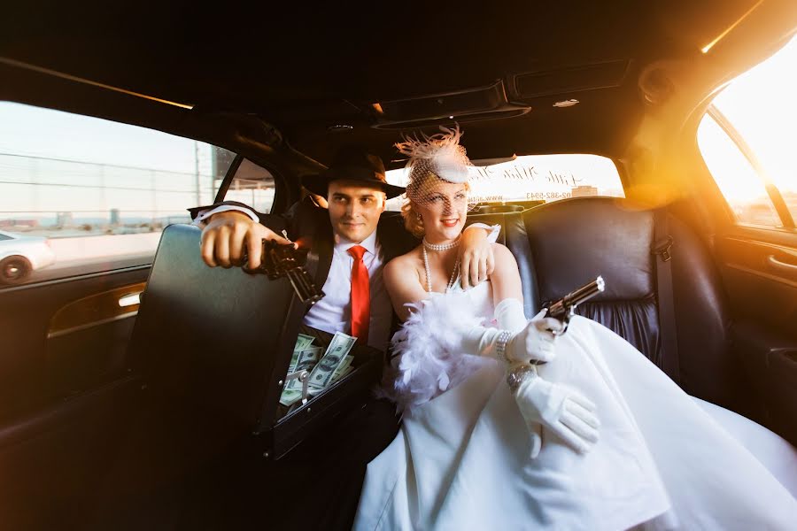 Wedding photographer Elena Zavdoveva (zavelena). Photo of 6 February 2014