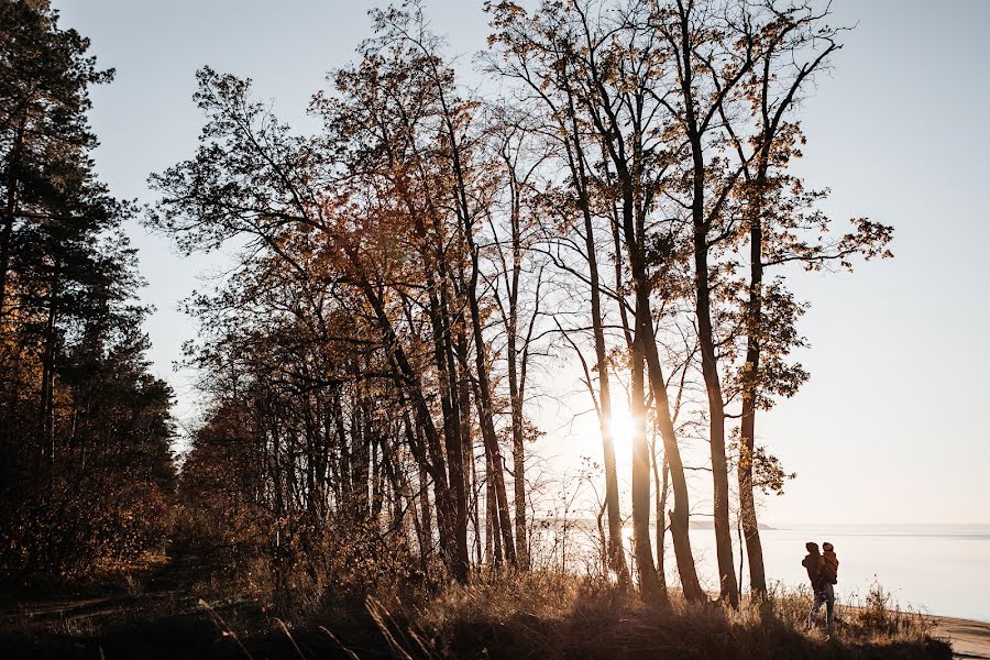 Wedding photographer Vladimir Lesnikov (lesnikov). Photo of 9 October 2021