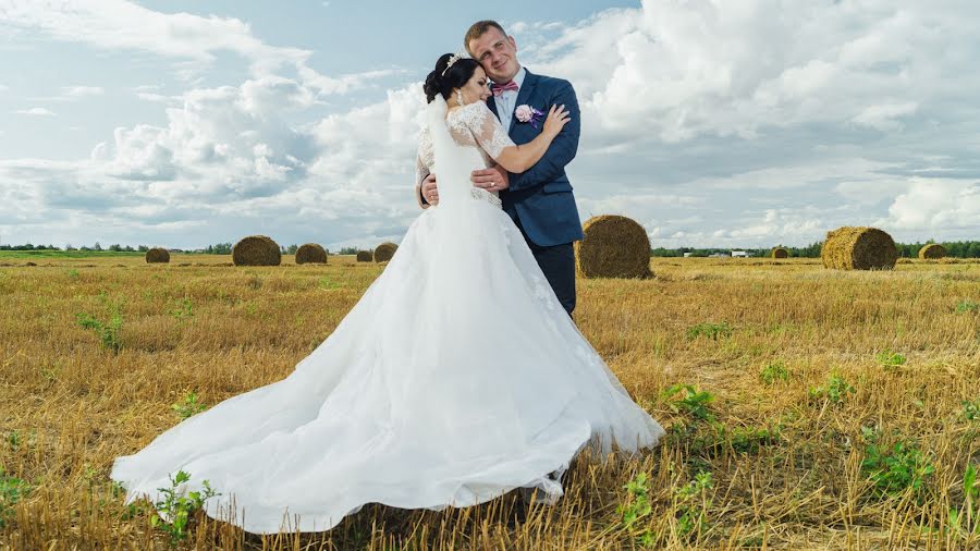 Nhiếp ảnh gia ảnh cưới Aleksey Zharikov (zhsrikovfak). Ảnh của 28 tháng 8 2017