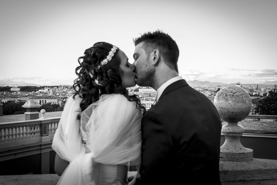 Fotografo di matrimoni Lucia Cattaneo (luciacattaneo). Foto del 3 ottobre 2017