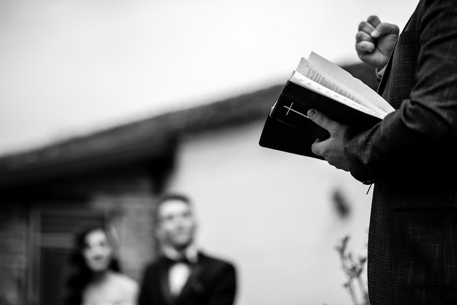 Fotografo di matrimoni Marius Stoian (stoian). Foto del 28 maggio 2019